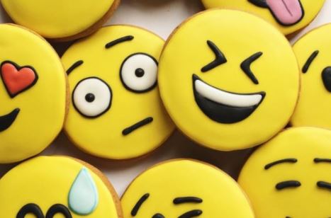 Por que é importante traduzir emojis?